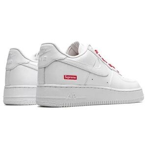 Nike Air Force 1 Low ‘Supreme’ White